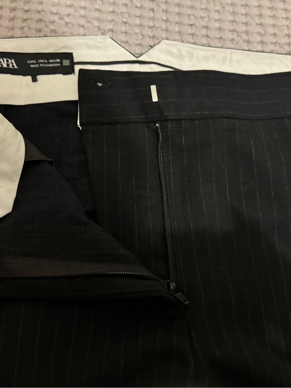 Zara Black Pinstripe High-Waist Wide-Leg Trousers - Picture 8 of 8
